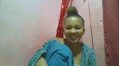 Aliciasexy42 from Madagascar