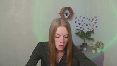 AmaliaLaus_ from United States