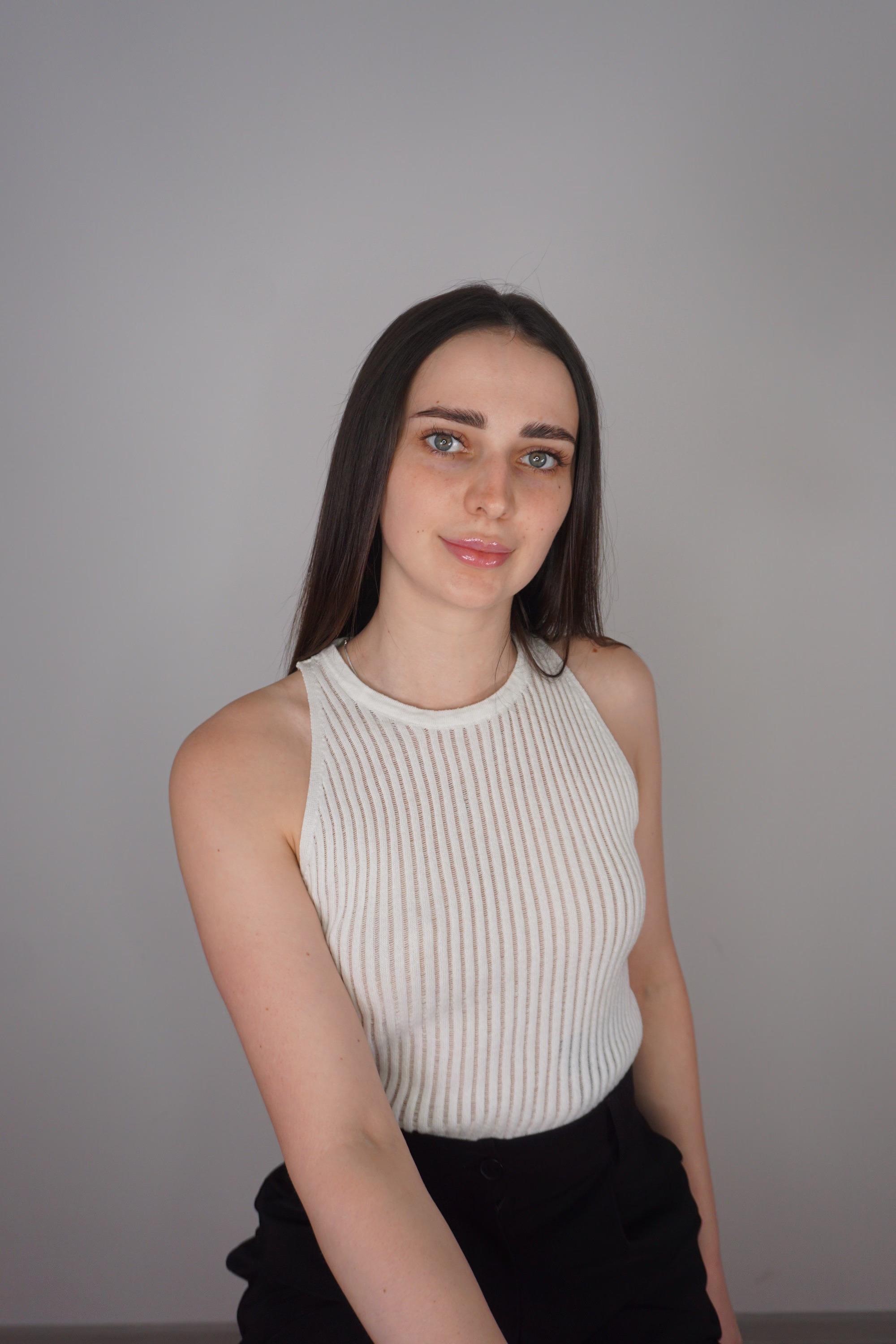 AshleeGloshen from France