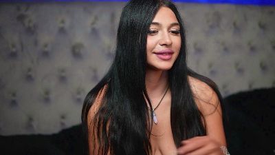 GiuliaSya from Romania