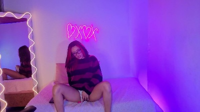 Kristen_tay from Colombia