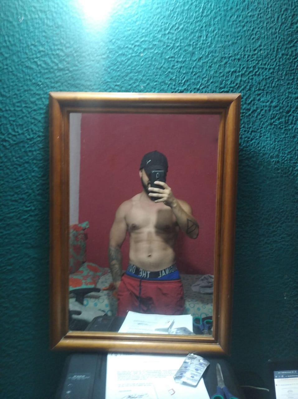 cleons888 from Colombia
