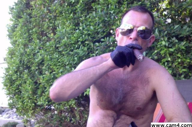 eric2bttm from United States