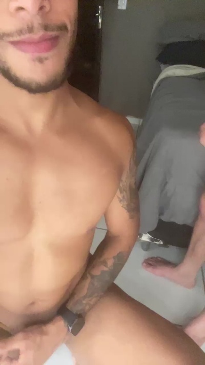lucas22cm4 from Brazil